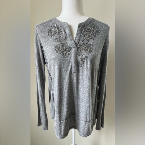 Anthropologie Akemi + Kin Linen Blend
Embroidered V Neck Long Sleeve Top - Picture 4 of 8
